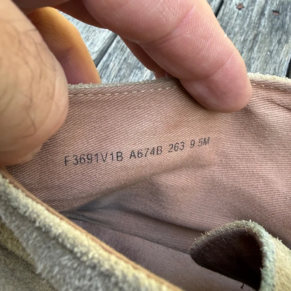 John Varvatos USA Mens Tan Suede Desert Chukka Boots F3691V1B A674B Size 9.5M